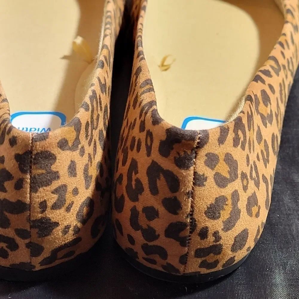 TIME AND TRU BASIC BALLET  ANIMAL PRINT FLATS - Picture 14 of 16